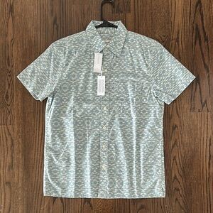 American Eagle Men's Light Blue Patterned Shirt